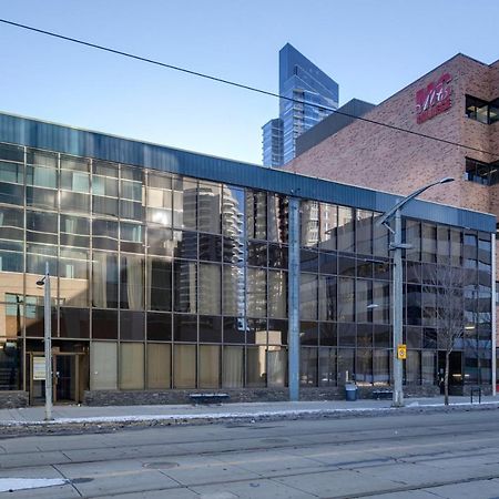Calgary Connect Hostel Екстериор снимка