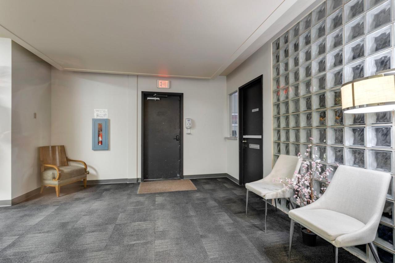 Calgary Connect Hostel Екстериор снимка
