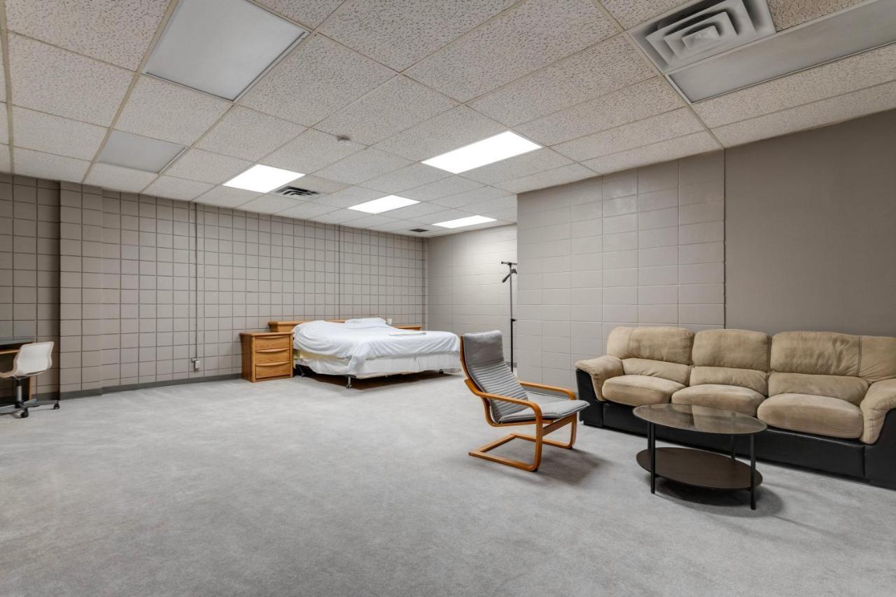 Calgary Connect Hostel Екстериор снимка