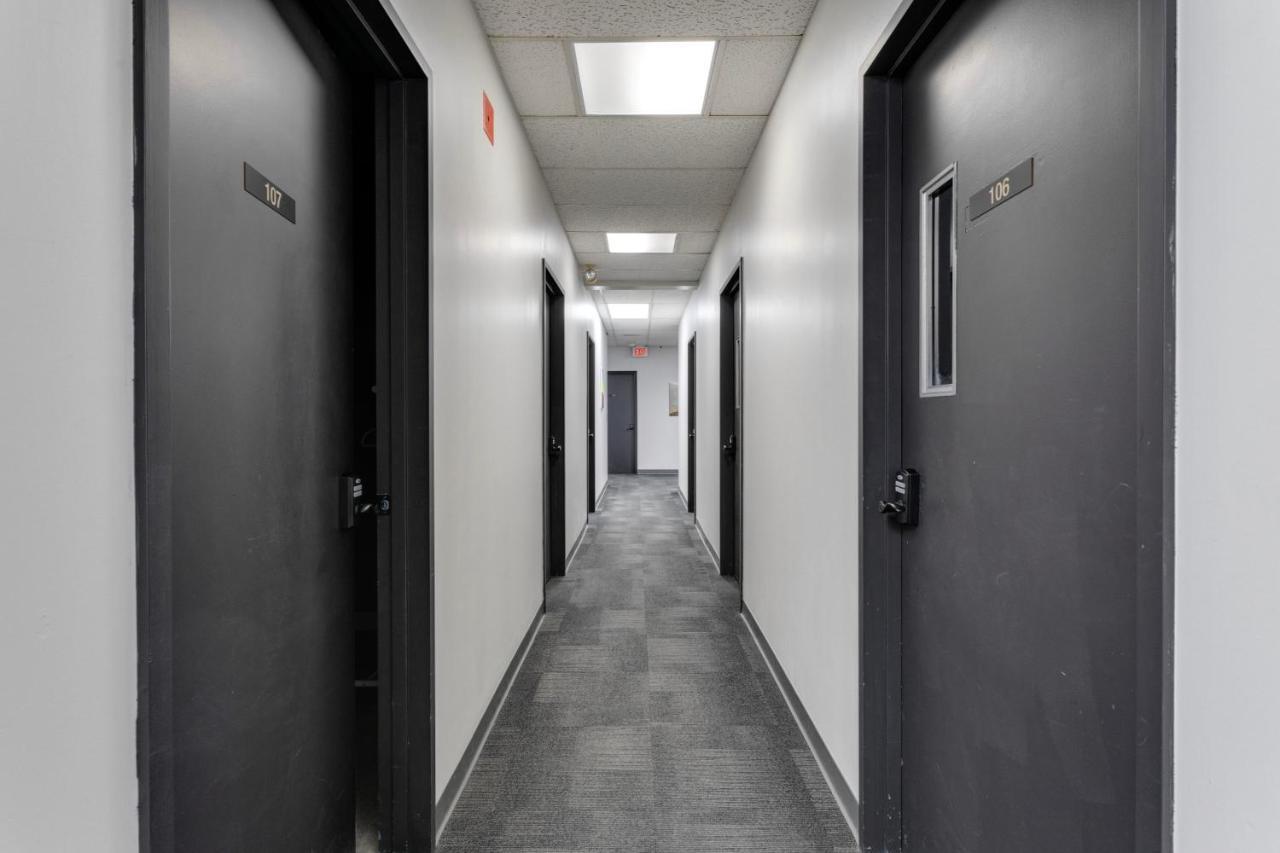 Calgary Connect Hostel Екстериор снимка